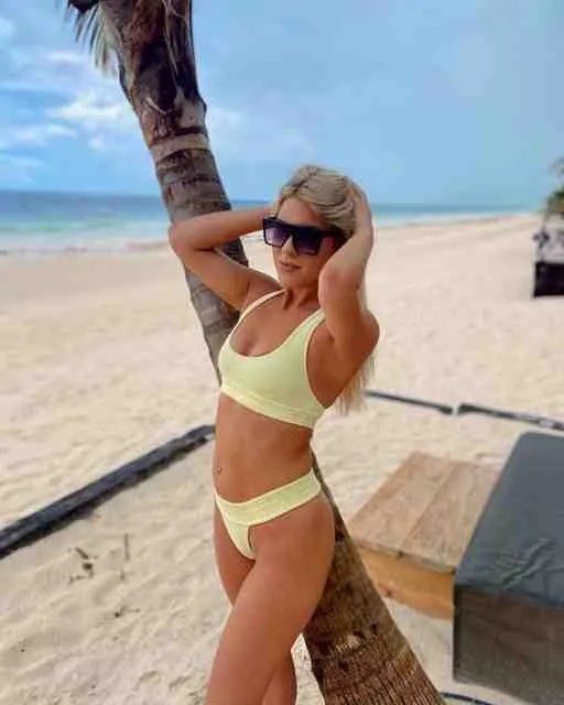 Inès, 30 ans