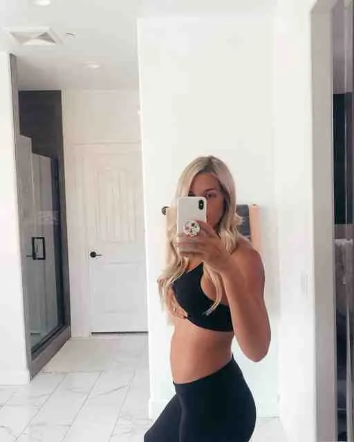 Inès, 22 ans