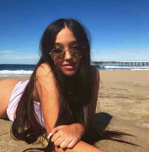 Cassandra, 28 ans