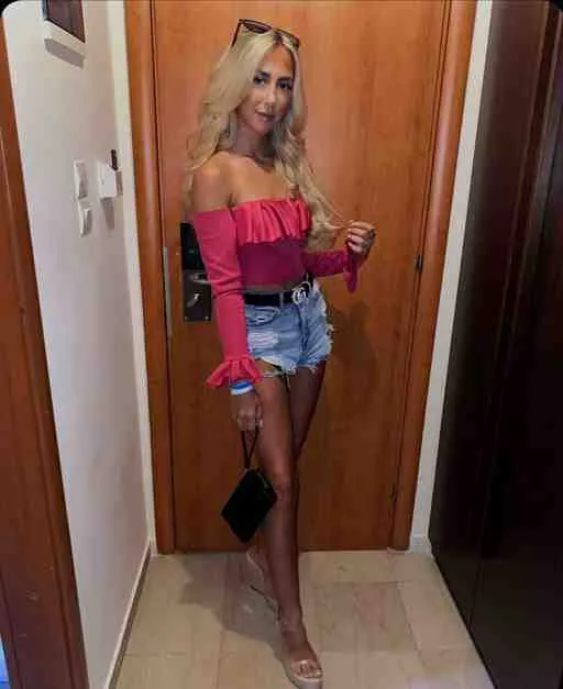 Cassandra, 36 ans