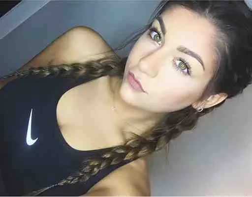 Julie, 28 ans