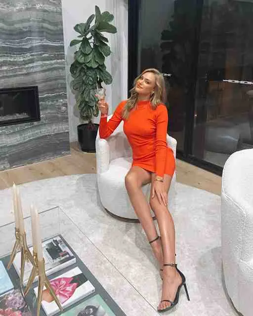 Cassandra, 38 ans