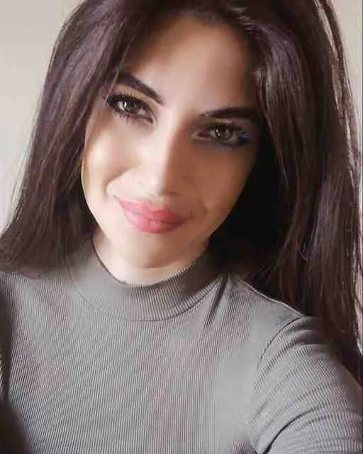 Inès, 34 ans