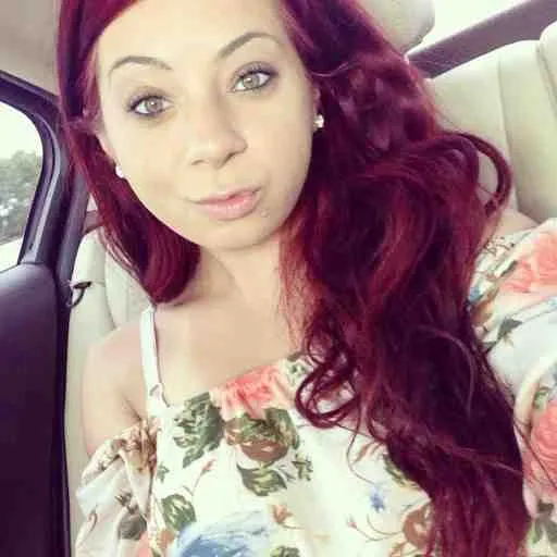 Cassandra, 34 ans