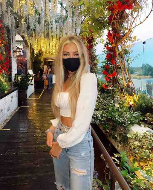 Cassandra, 24 ans